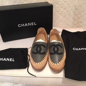 CHANEL Espadrilles Grey with Black CC logo